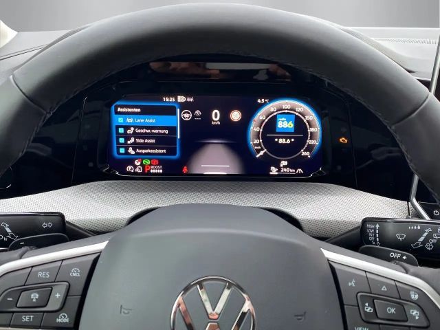Volkswagen Golf DSG Style eHybrid