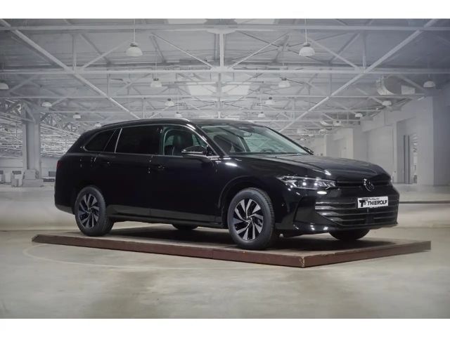 Volkswagen Passat 1.5 eTSI Business