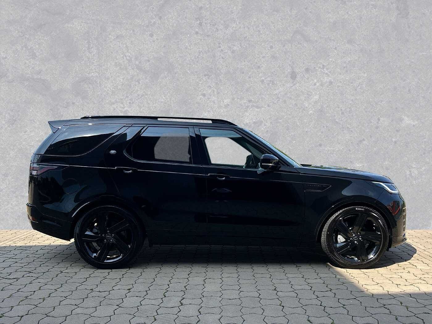 Land Rover Discovery D300 Dynamic HSE