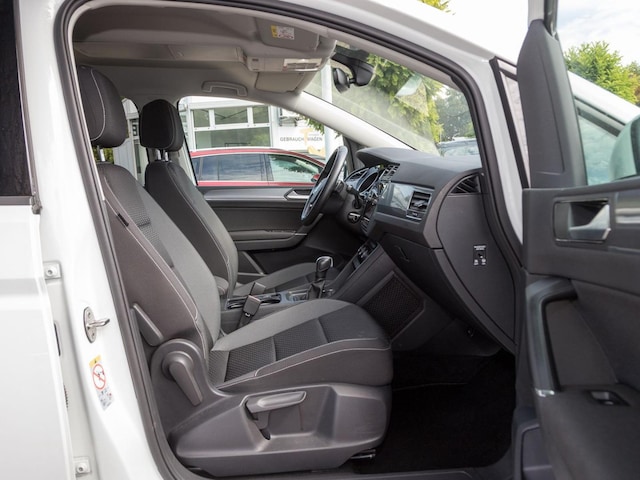 Volkswagen Touran 1.5 TSI DSG