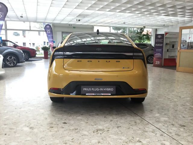 Toyota Prius Executive Plug-in