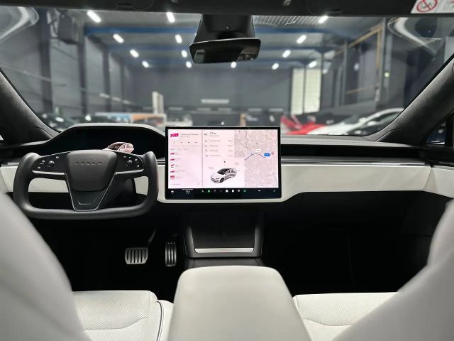 Tesla Model S Plaid