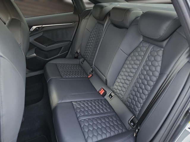 Audi RS3 Quattro S-Tronic Sedan