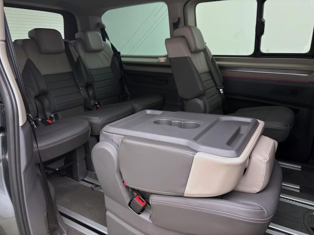 Volkswagen Multivan 2.0 TDI DSG Lang Style T7