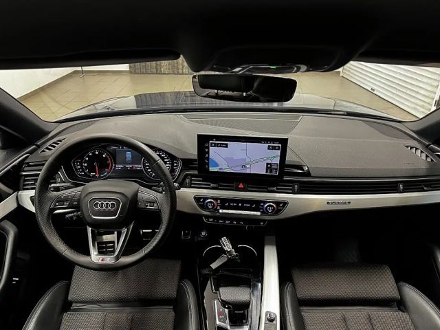 Audi A4 40 TFSI Avant Quattro S-Line S-Tronic