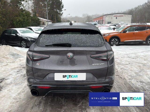 Alfa Romeo Stelvio Q4 Turbo Veloce