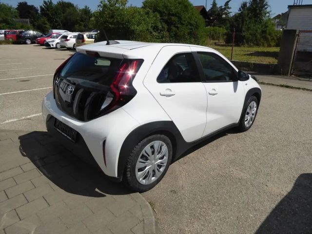 Toyota Aygo X Hatchback Play VVT-i