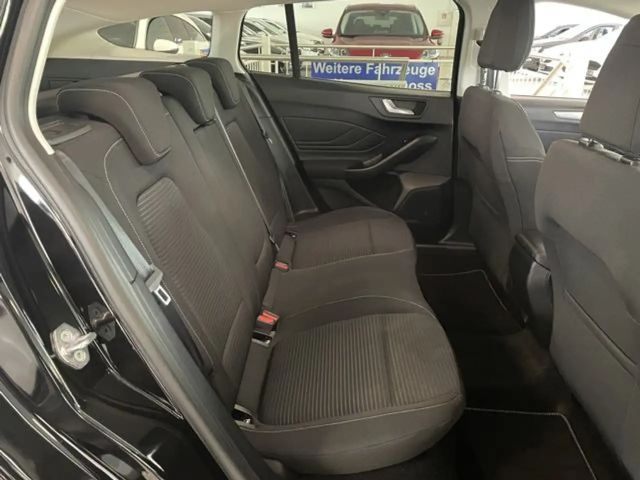 Ford Focus Titanium Wagon