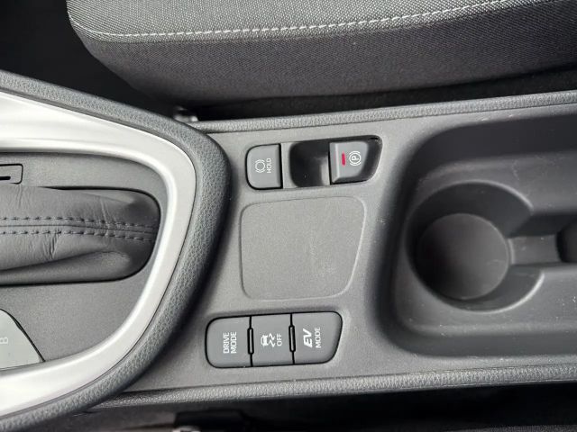 Toyota Yaris Hatchback Hybride Team D