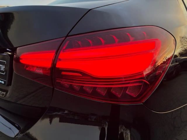 Mercedes-Benz A 180 Limousine AHK Kamera CarPlay SHZ VorrDistr