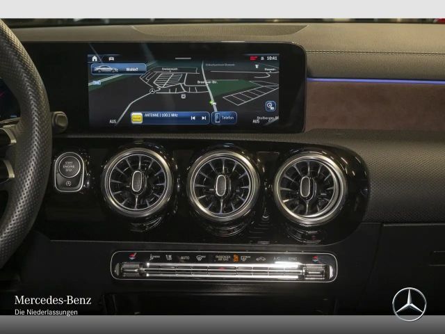 Mercedes-Benz CLA 200 AMG Line Coupé