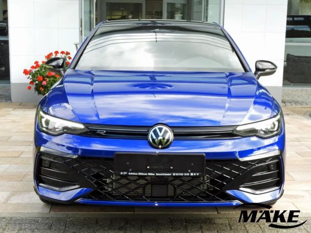 Volkswagen Golf 1.5 eTSI DSG IQ.Drive R-Line