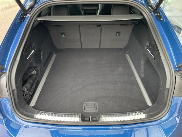 Audi A6 Avant Quattro S-Tronic