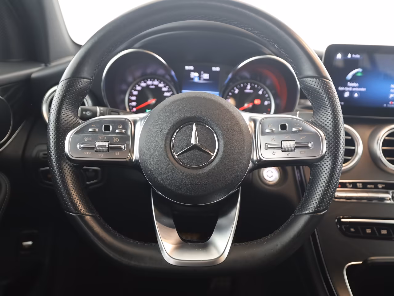 Mercedes-Benz GLC 300 4MATIC AMG Line