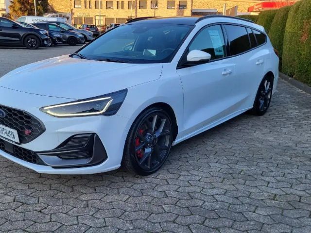 Ford Focus ST Line