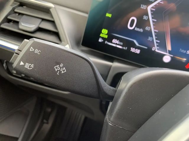 BMW 330 330i M-Sport Sedan xDrive