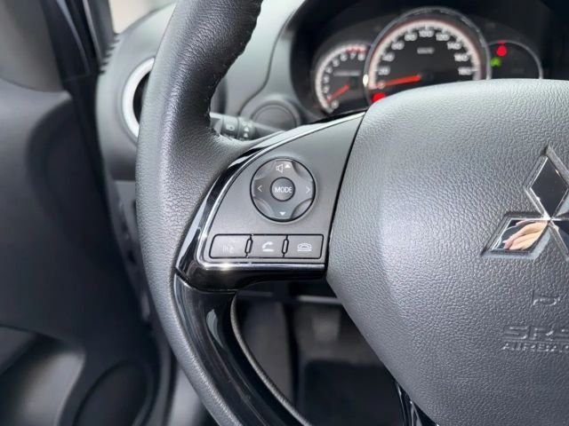 Mitsubishi Space Star Star