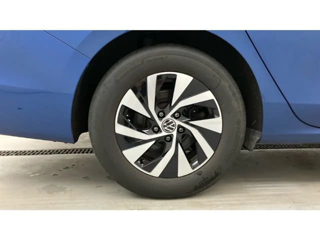 Volkswagen Passat 1.5 eTSI Business Variant