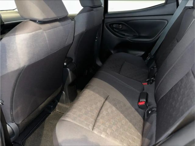 Toyota Yaris Hybride Team D