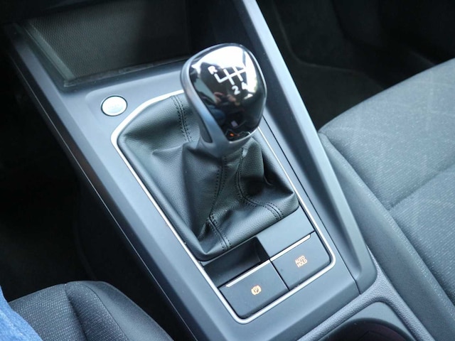 Volkswagen Golf Life Variant