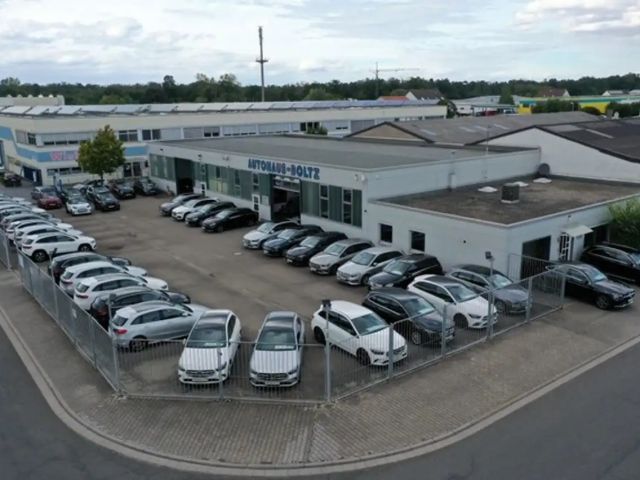 Mercedes-Benz GLA 180 ENp 50600 Pano Winter P el Klappe Kamera