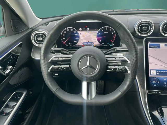 Mercedes-Benz C 200 AMG Line Sedan