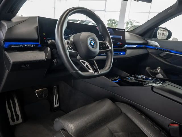 BMW i5 M-Sport Sedan eDrive40