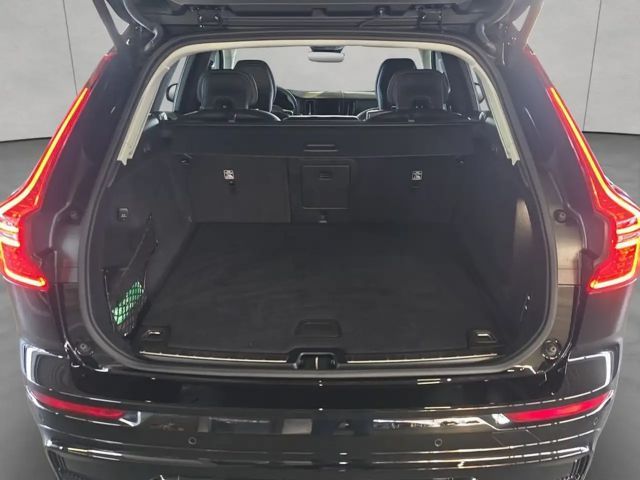 Volvo XC60 AWD Dark Plus