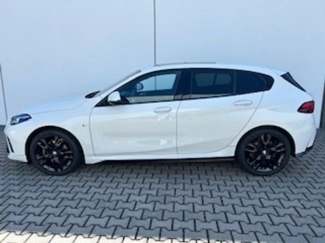 BMW 118 118d M-Sport Sedan