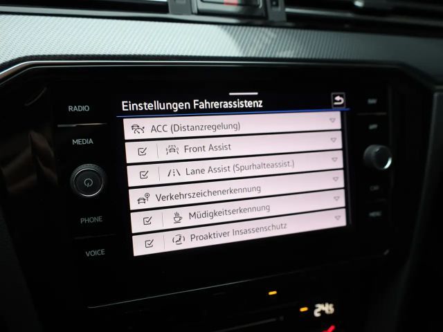 Volkswagen Passat 2.0 TSI R-Line Variant