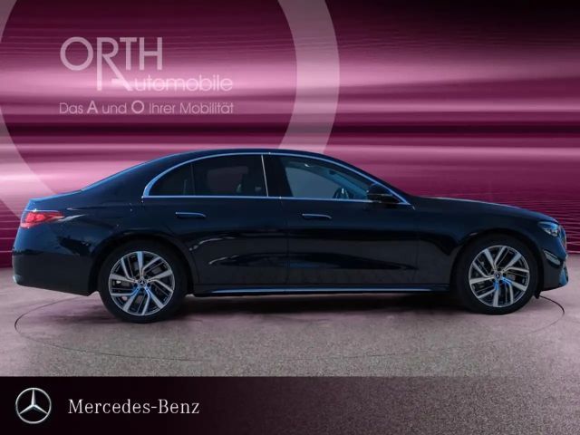 Mercedes-Benz E 300 EXCLUSIVE Sedan