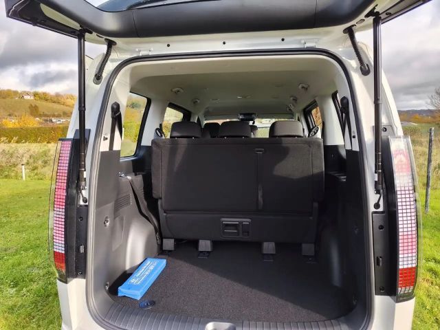 Hyundai Staria Trend