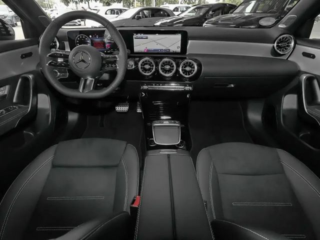 Mercedes-Benz A 200 AMG Line