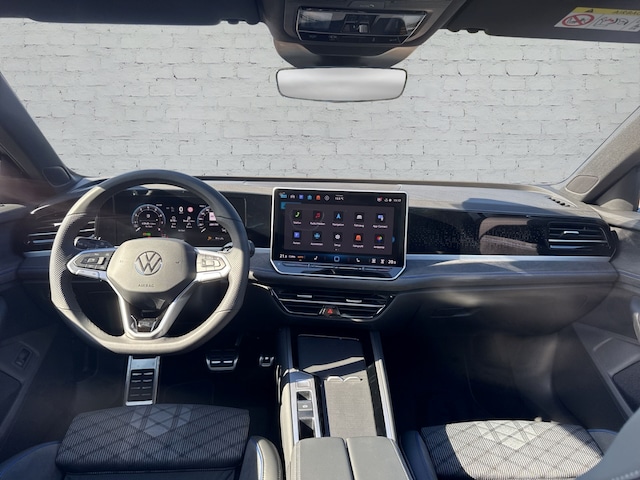 Volkswagen Passat 1.5 TSI DSG R-Line