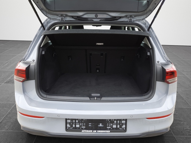 Volkswagen Golf 1.5 TSI Golf VIII