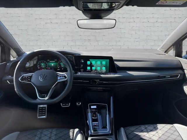 Volkswagen Golf 1.5 eTSI DSG R-Line Variant