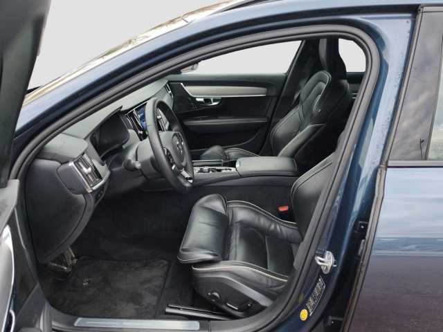 Volvo V90 Dark Recharge T8 Ultimate