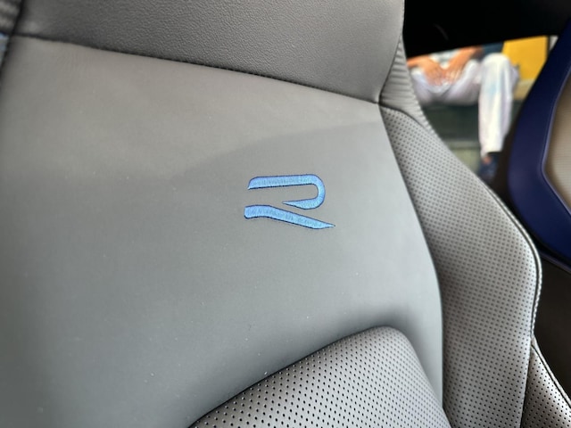 Volkswagen Golf 2.0 TSI DSG