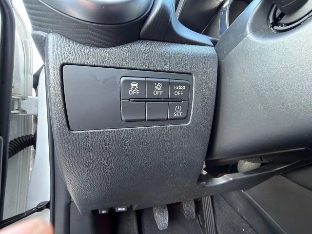 Mazda 2 Revolution SkyActiv