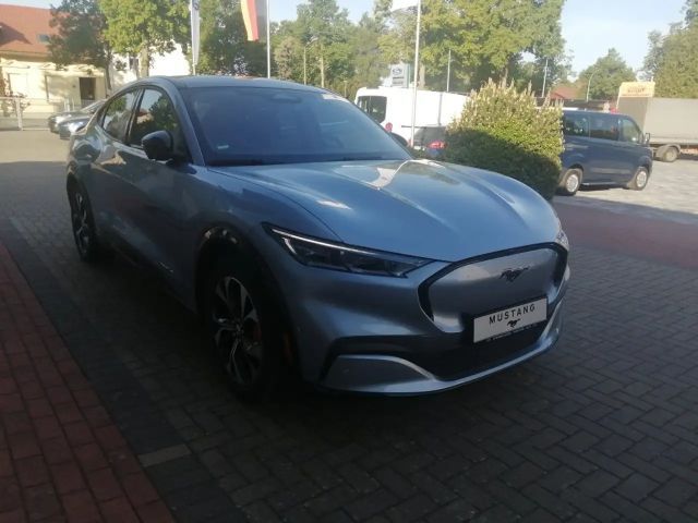 Ford Mustang Mach-E AWD Premium