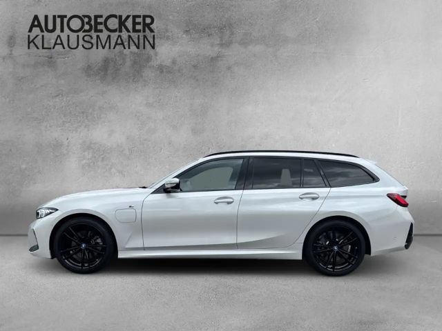 BMW 330 330e M-Sport Touring