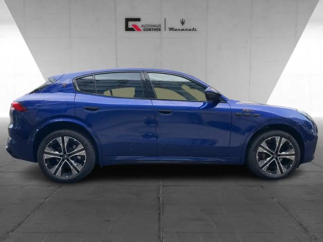 Maserati Grecale Folgore mit 558 PS Allrad 500 KM Reichweite - Mase