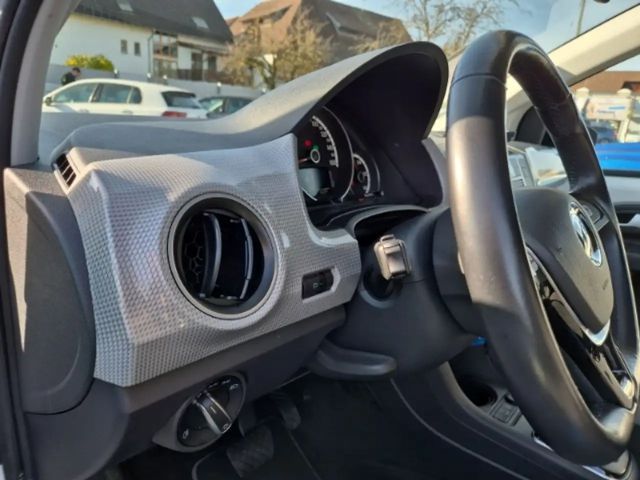 Volkswagen e-up! Style