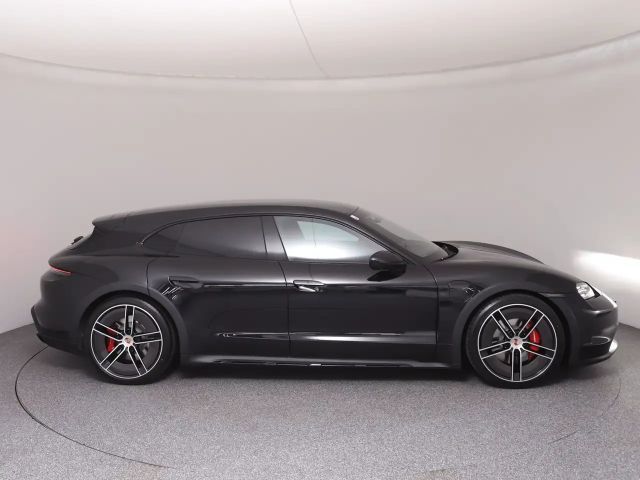Porsche Taycan 4S Cross Turismo
