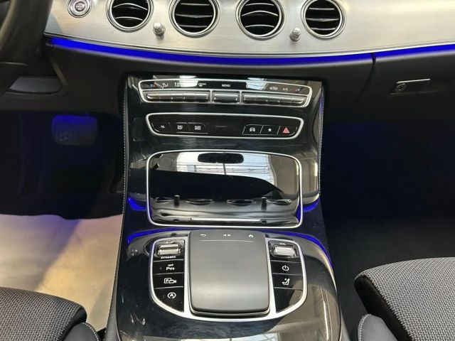 Mercedes-Benz E 220 AVANTGARDE E 220 d Estate