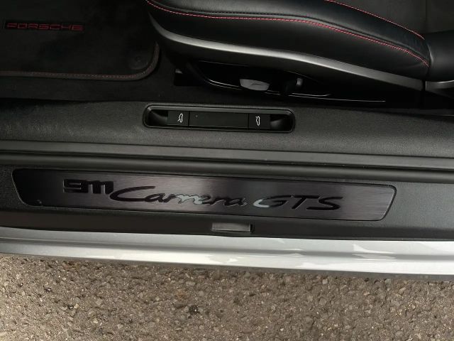 Porsche 992 Carrera Coupé GTS