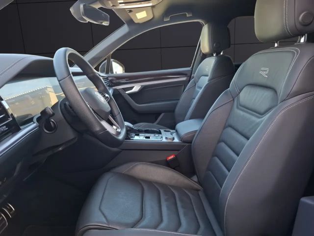 Volkswagen Touareg R-Line Style