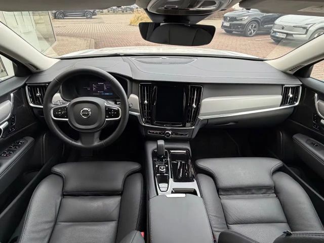 Volvo V90 AWD Dark Plus T6