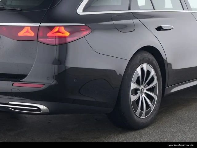 Mercedes-Benz E 220 AVANTGARDE E 220 d Estate