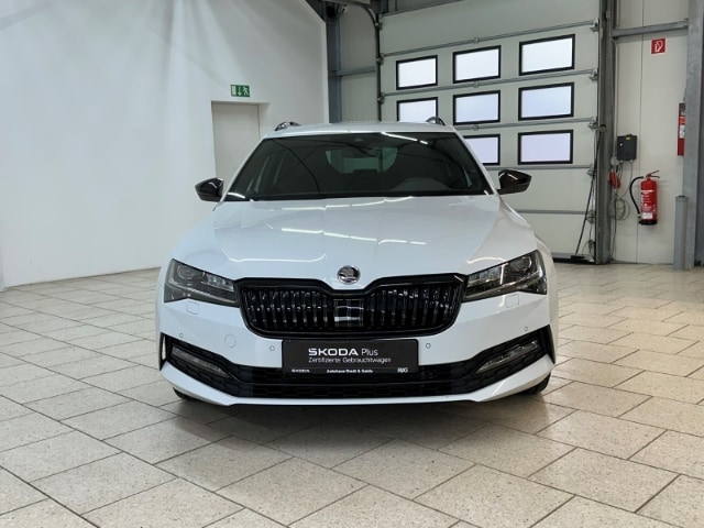 Skoda Superb 2.0 TDI Combi Sportline